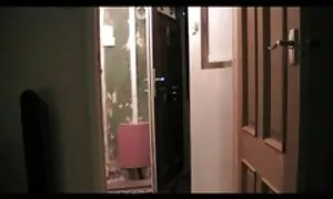 زن و شوهر جوان بهترین فیلمهای سکسی جهان را ببینید.