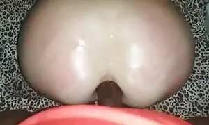 دیو بهترین فیلم سکسی جهان سیاه, بو داده نجیب